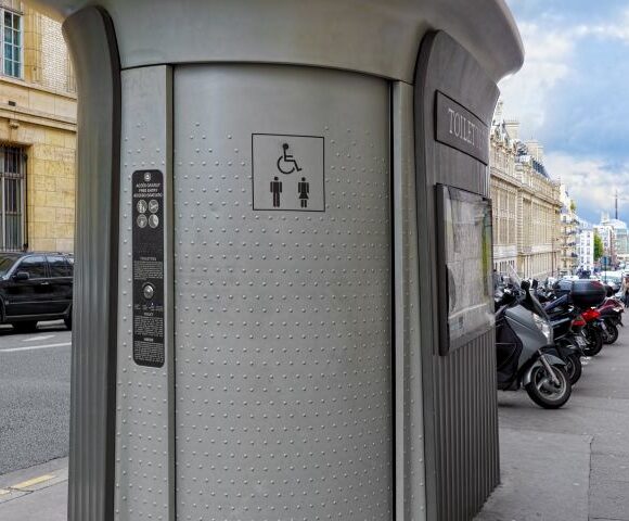 Toilettes publiques