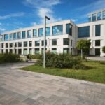 Paysage analogique de la ville avec des bâtiments